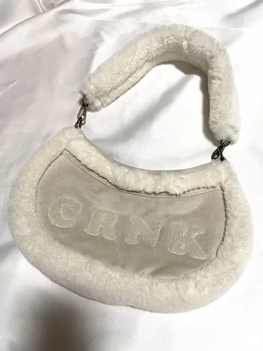 CRANK (크랭크) SUEDE ECO FUR SHOULDER BAG